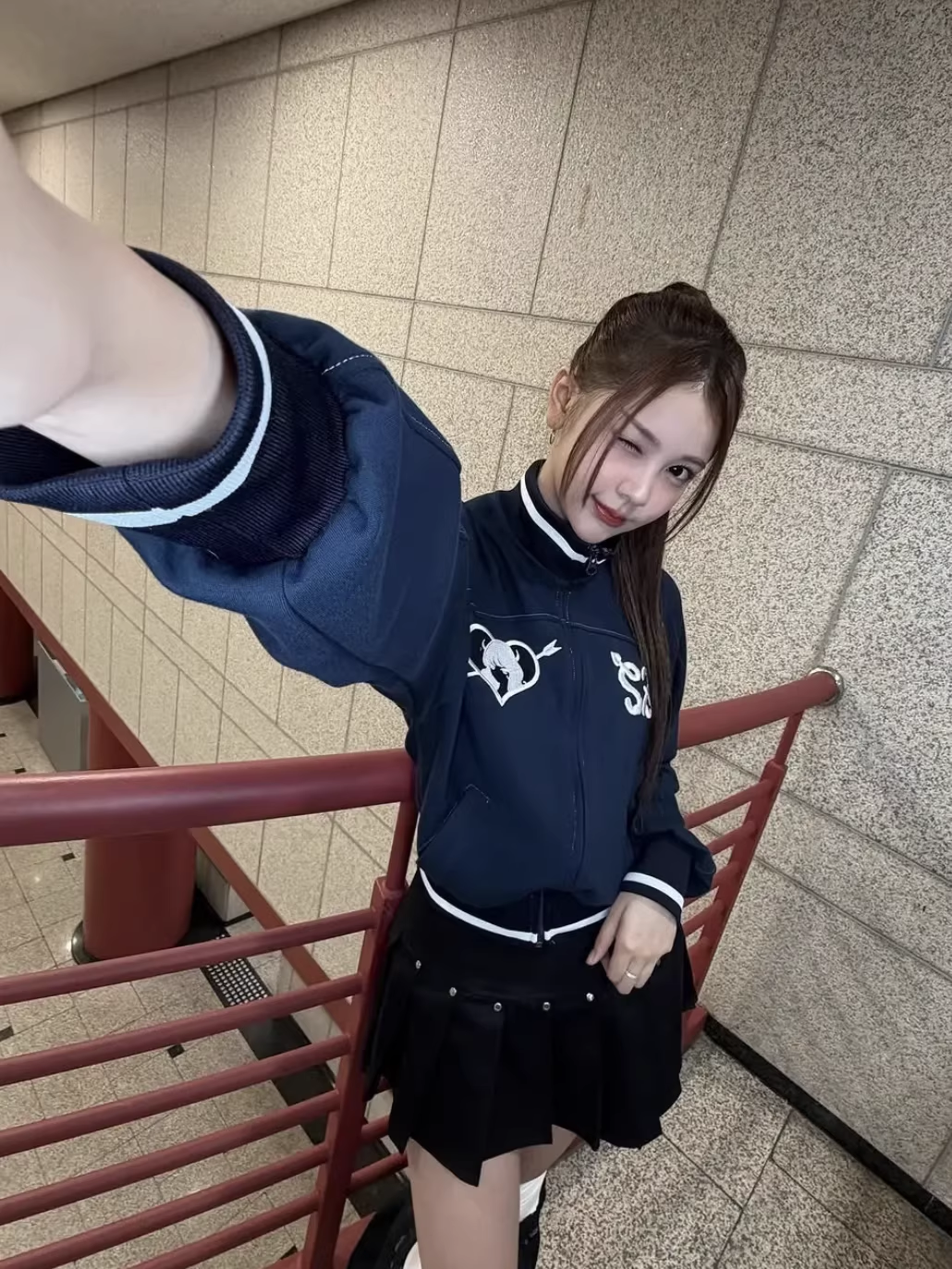 Hearts2Hearts Foucs Stage Outfit Inspired Cropped Zip-Up Track Jacket