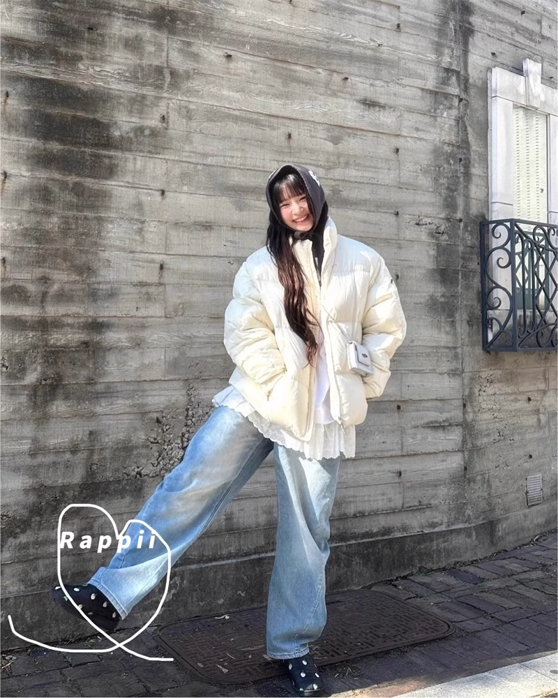 IVE Rei Lace Spliced Hem Short Sleeve T-Shirt