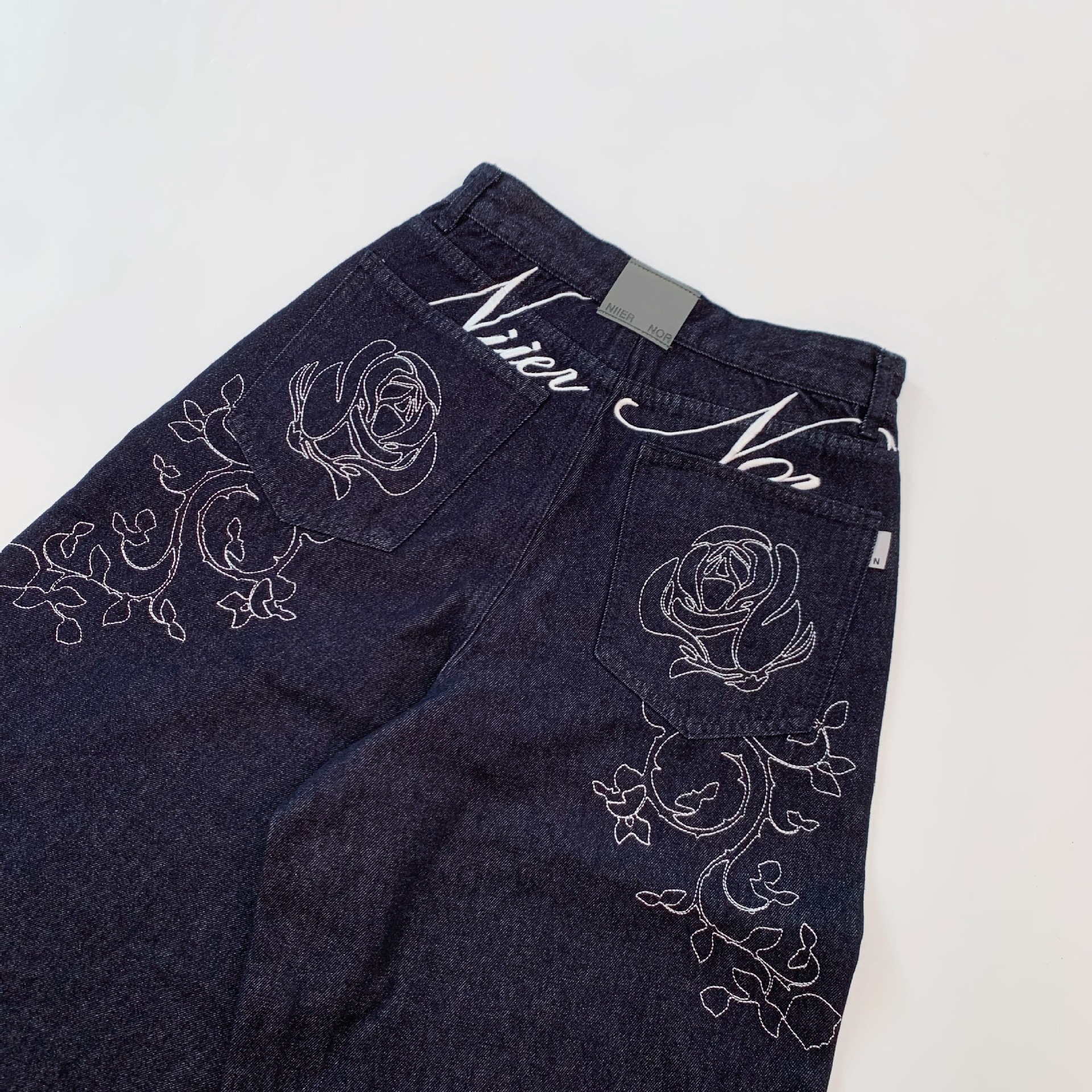 Aespa Ningning&Red Velvet Seulgi Inspired Rose Embroidered Denim Pants