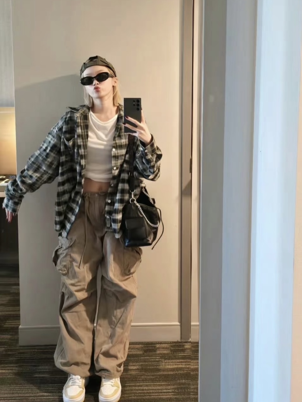 LE SSERAFIM Chaewon Inspired Plaid Shirt