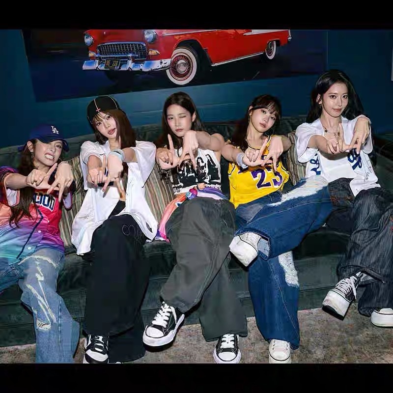 LE SSERAFIM 2025 Tour EasyCrazyHot in North America Merch Inspired T-Shirt