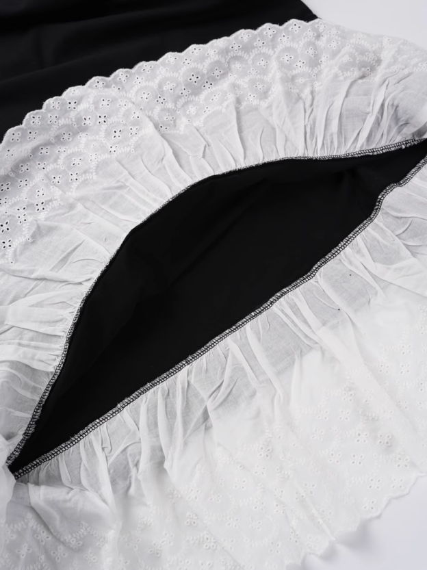 IVE Rei Lace Spliced Hem Short Sleeve T-Shirt