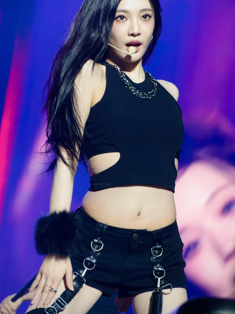 whiplash Black undershirt set-NingNing Aespa