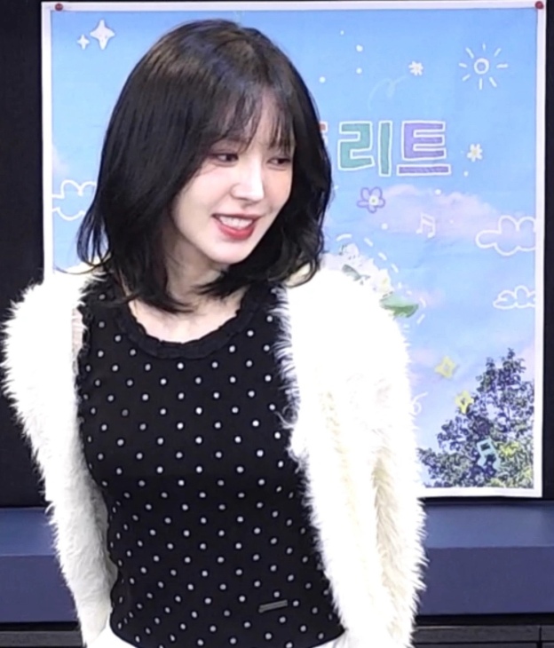 Red Velvet Wendy & IVE Liz Inspired Lace Trim Dot Print Slim Tank