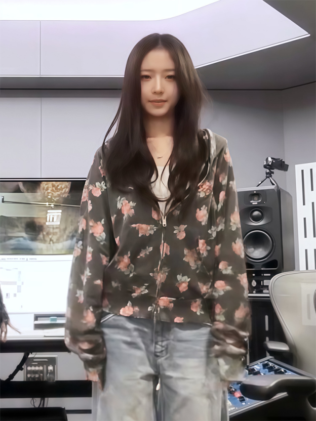 IVE Rei Inspired Rose Floral Lovely Letter Zip-Up Hoodie