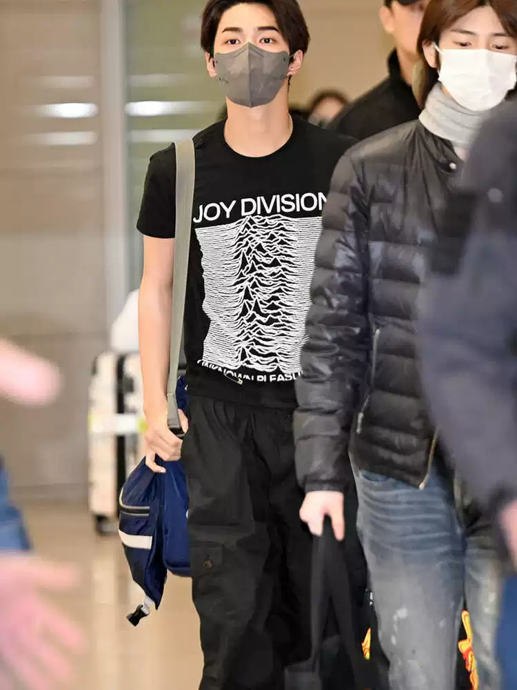 Cortis Keonho Inspired Joy Division Unknown Pleasures T-Shirt