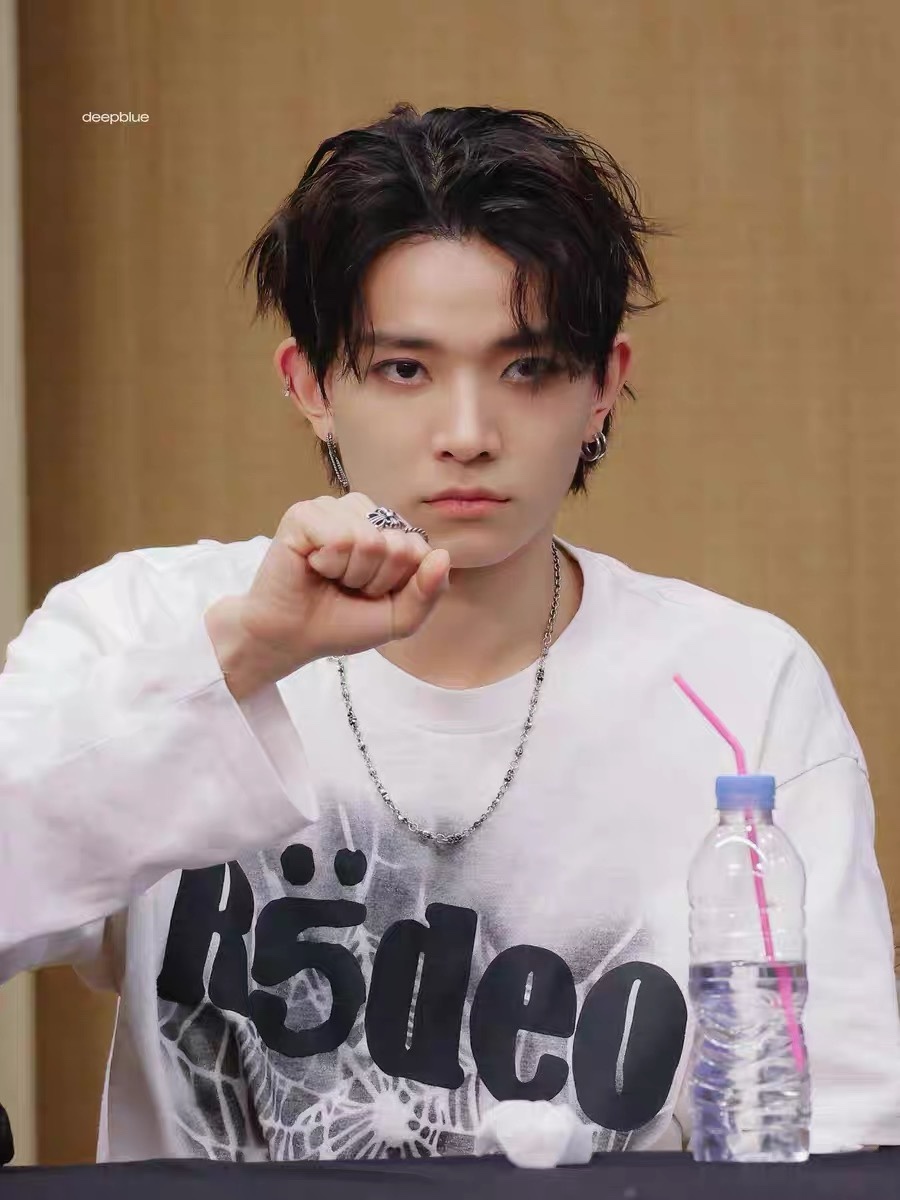 ENHYPEN Heesung Inspired Spider-web Print T-Shirt