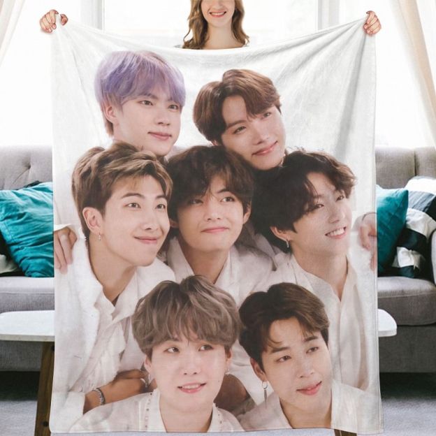 BTS Fanmade Flanne Blanket - Kpop Concert Fan Blanket
