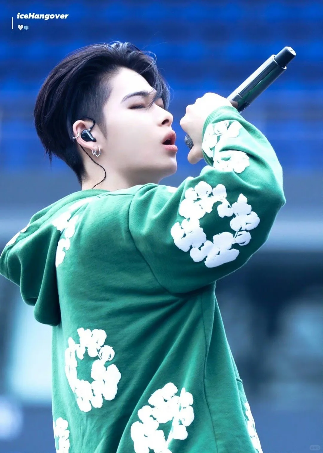 Enhypen Niki Inspired Cotton Wreath Sweatshirt Set