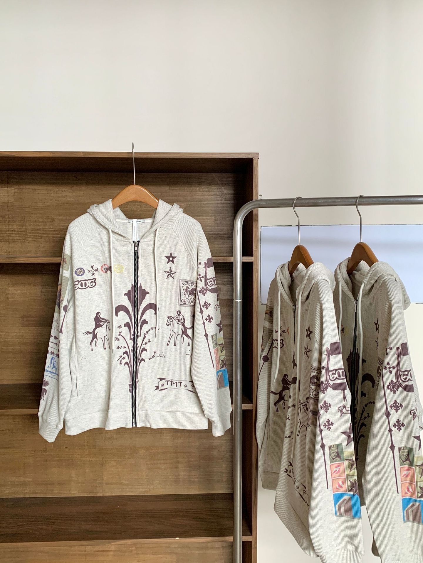 Blackpink Jennie Inspired Horse Graffiti Print Hoodie Jacket