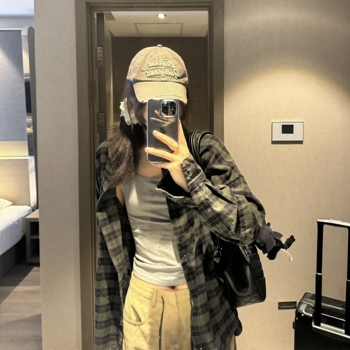 LE SSERAFIM Chaewon Inspired Plaid Shirt