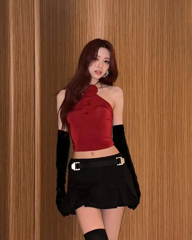 ITZY Yuna Red Floral Halter Straps Top