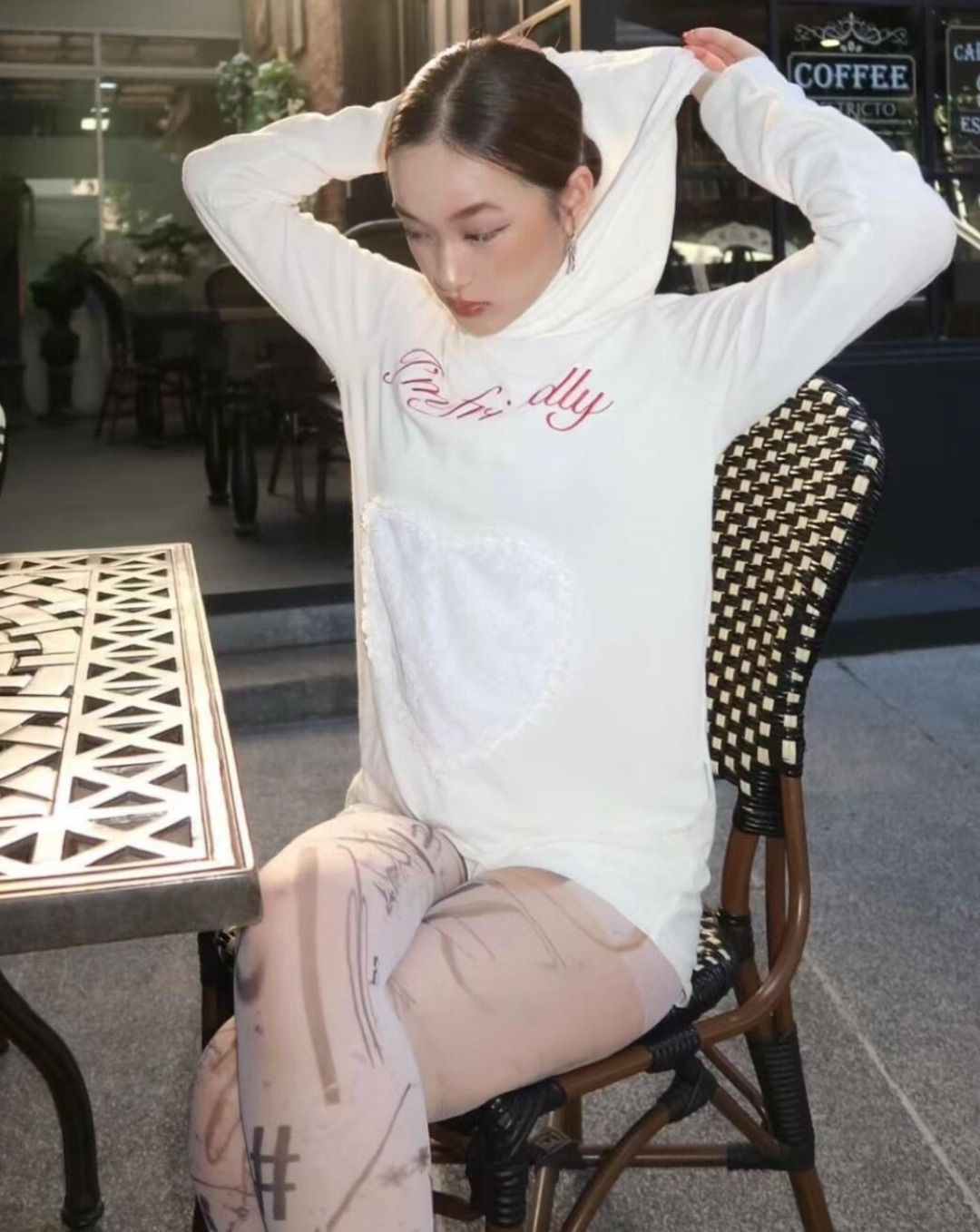 Lace heart long-sleeve hooded top-Blackpink Jennie