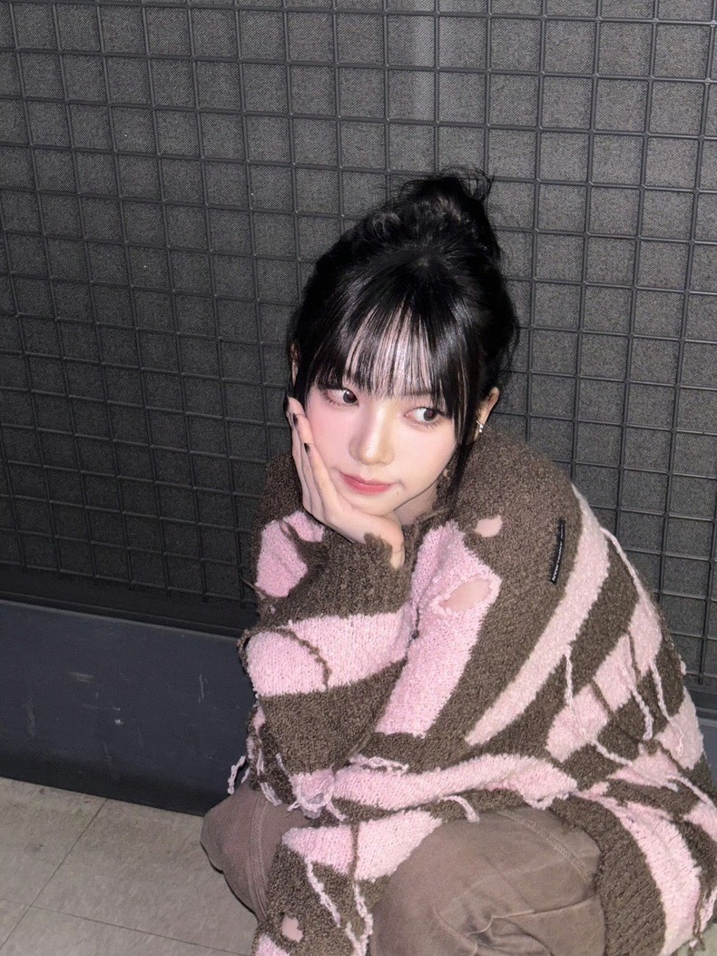 Aespa Karina Inspired Pink-Brown Striped Sweater