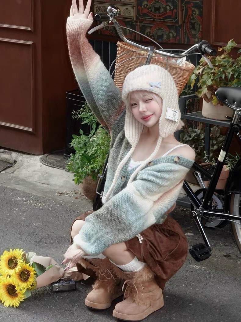 Aespa Winter Inspired Gradient Knit Cardigan