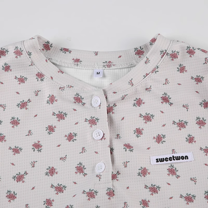 ITZY Chaeryeon Floral Short Sleeve T-Shirt Shorts Set