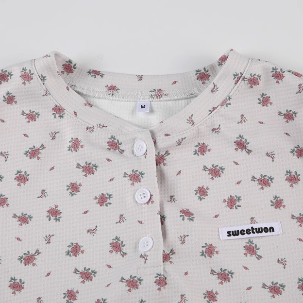 ITZY Chaeryeon Floral Short Sleeve T-Shirt Shorts Set