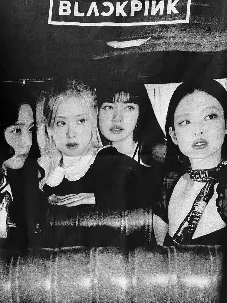 Blackpink Rose Jisoo Vintage Graphic Tee