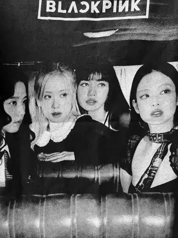 Blackpink Rose Jisoo Vintage Graphic Tee