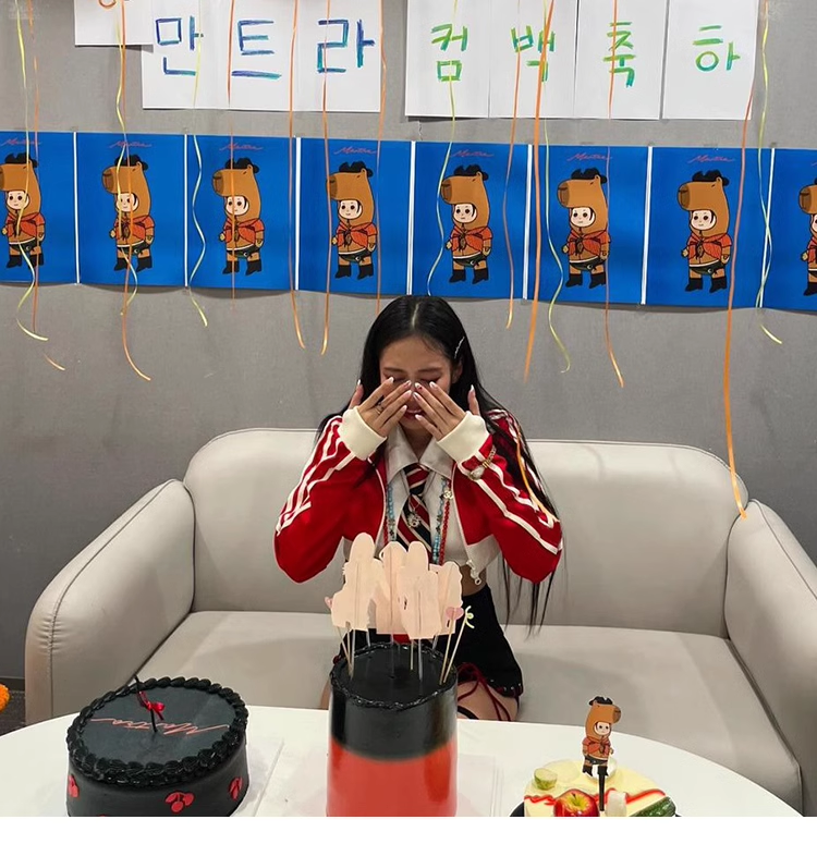 Colorblocked Jacket Bow Tie Shirt Short Skirt Set-Blackpink Jennie