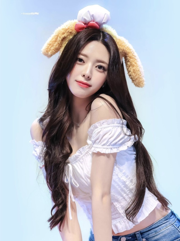 ITZY Yuna Inspired Off-Shoulder Lace Ruffled Crop Top