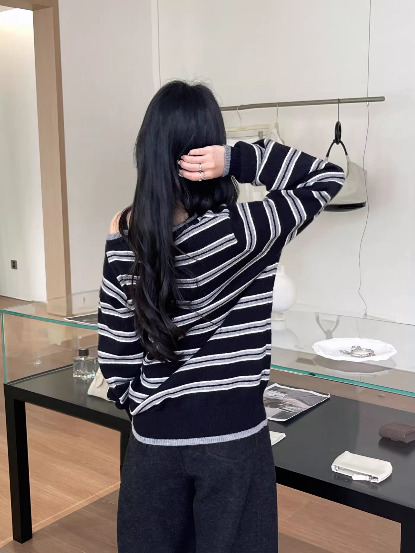 IVE Wonyoung Inspired One Off Shoulder Srtipe Cardigan