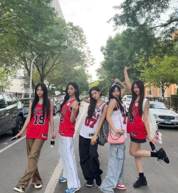 NEWJEANS MINJI customized Chicago Bulls 22 Jersey