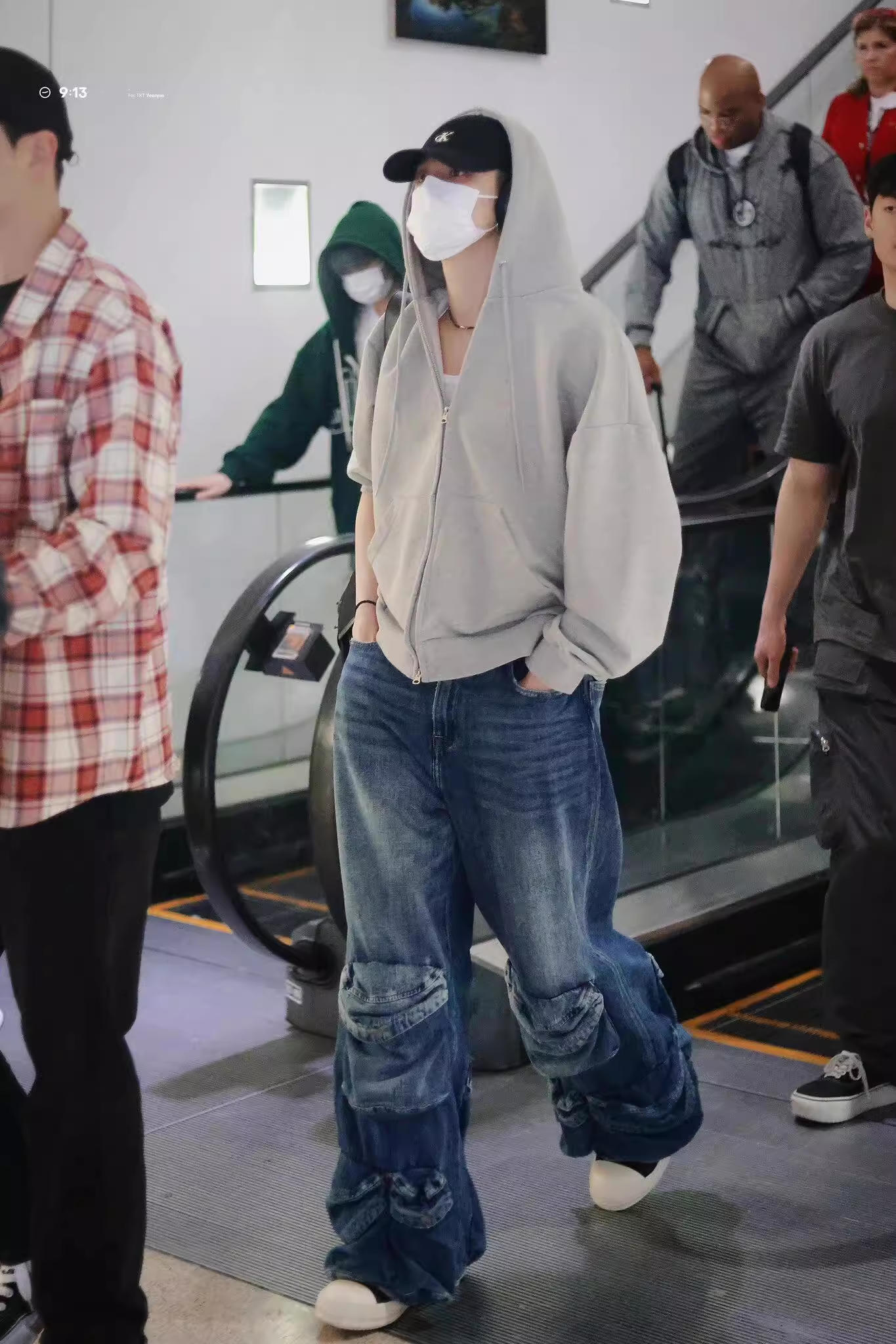 TXT YEONJUN Inspired Grey Zip-Up Hoodie