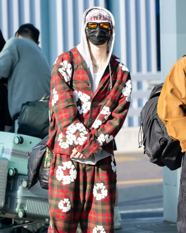 Enhypen Niki Inspired Cotton Wreath Sweatshirt Set