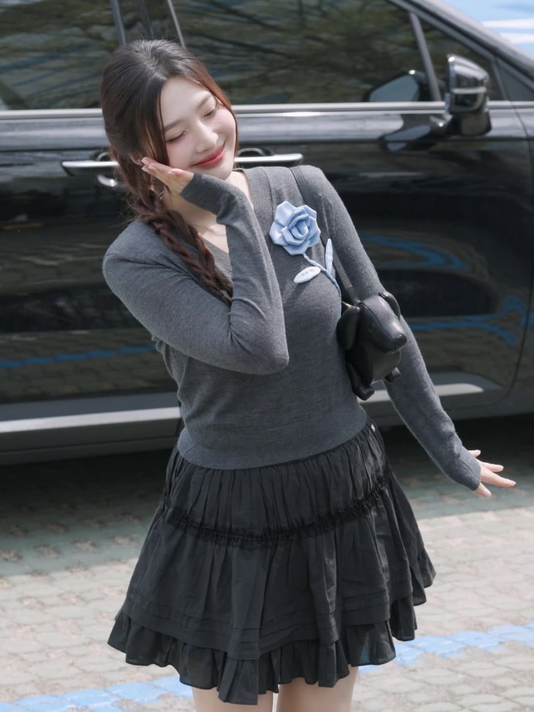 IU & Red Velvet Joy Inspired Blue Rose Lightweight Jumper