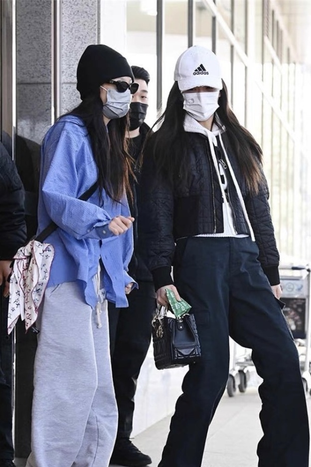 Loose Striped Long Sleeve Shirt-Blackpink Jennie