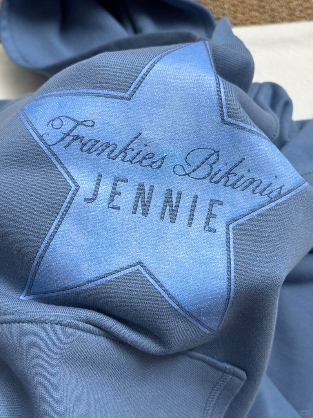 Blackpink Jennie Inspired Frankies Bikinis Star Print Cropped Hoodie