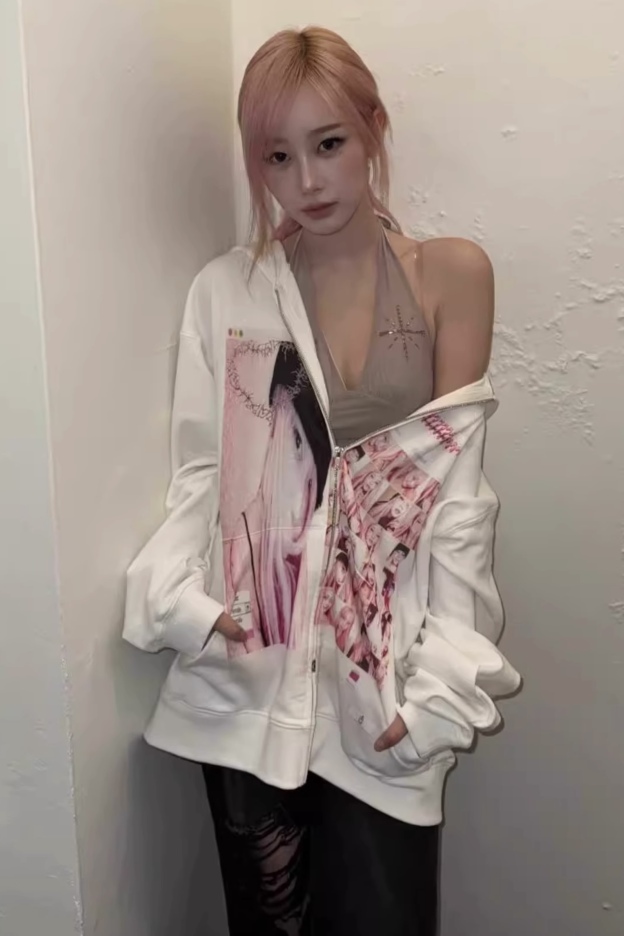 Giselle White Zipper Hooded Jacket-Aespa Giselle