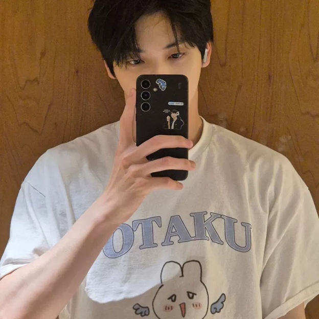 TXT Soobin OTAKU Print inspired T-Shirt