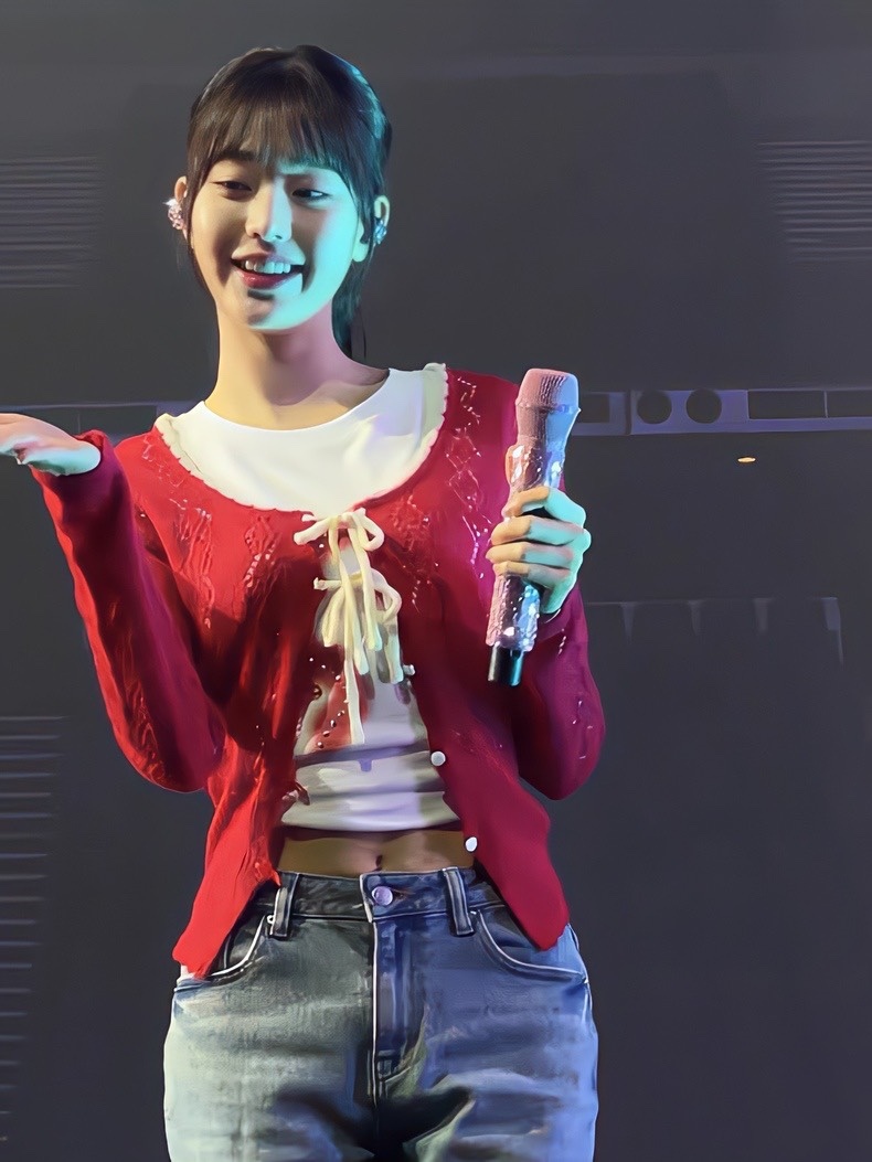 IVE Wonyoung Inspired Bow Beaded Tee