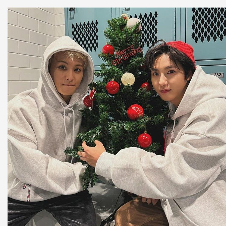 NCT DREAM Inspired Graffiti Print Hoodie