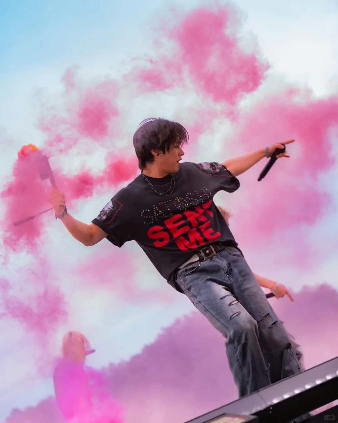 Stray kids Leeknow Inspired Satoshi Sent Me Tee-Straykids