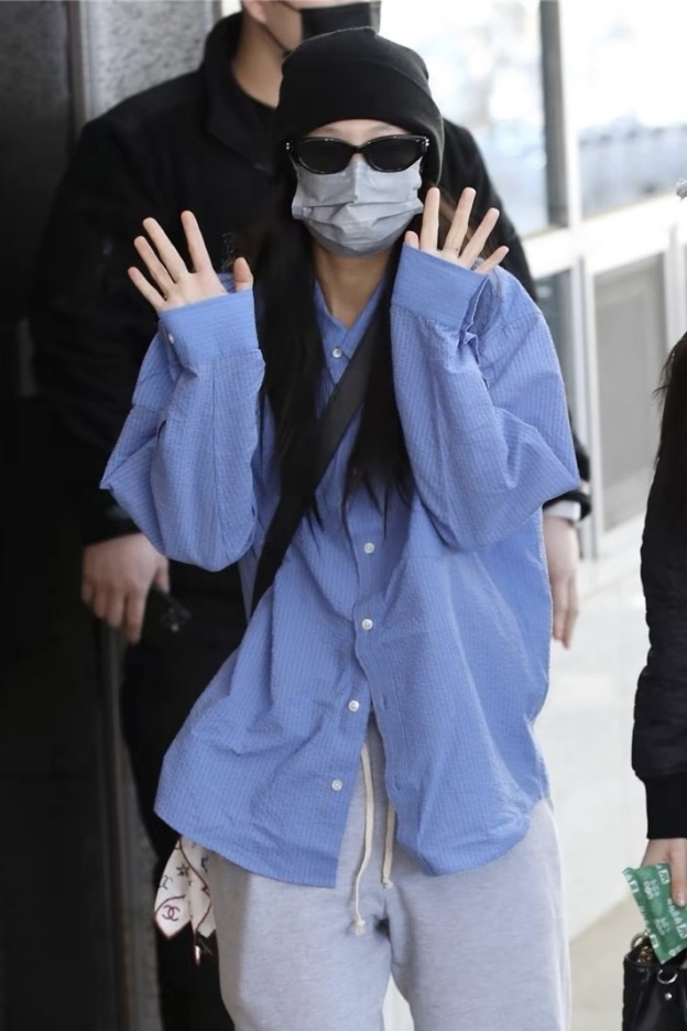 Loose Striped Long Sleeve Shirt-Blackpink Jennie