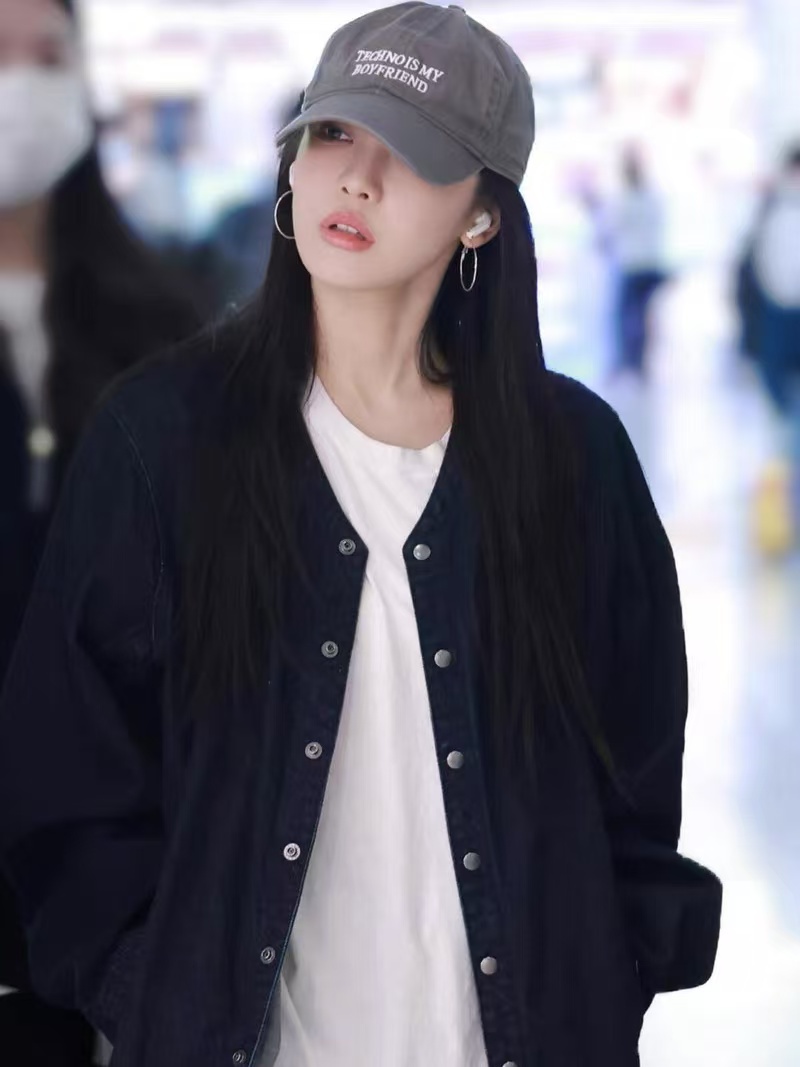 Deep blue vintage denim jacket-Aespa Ningning