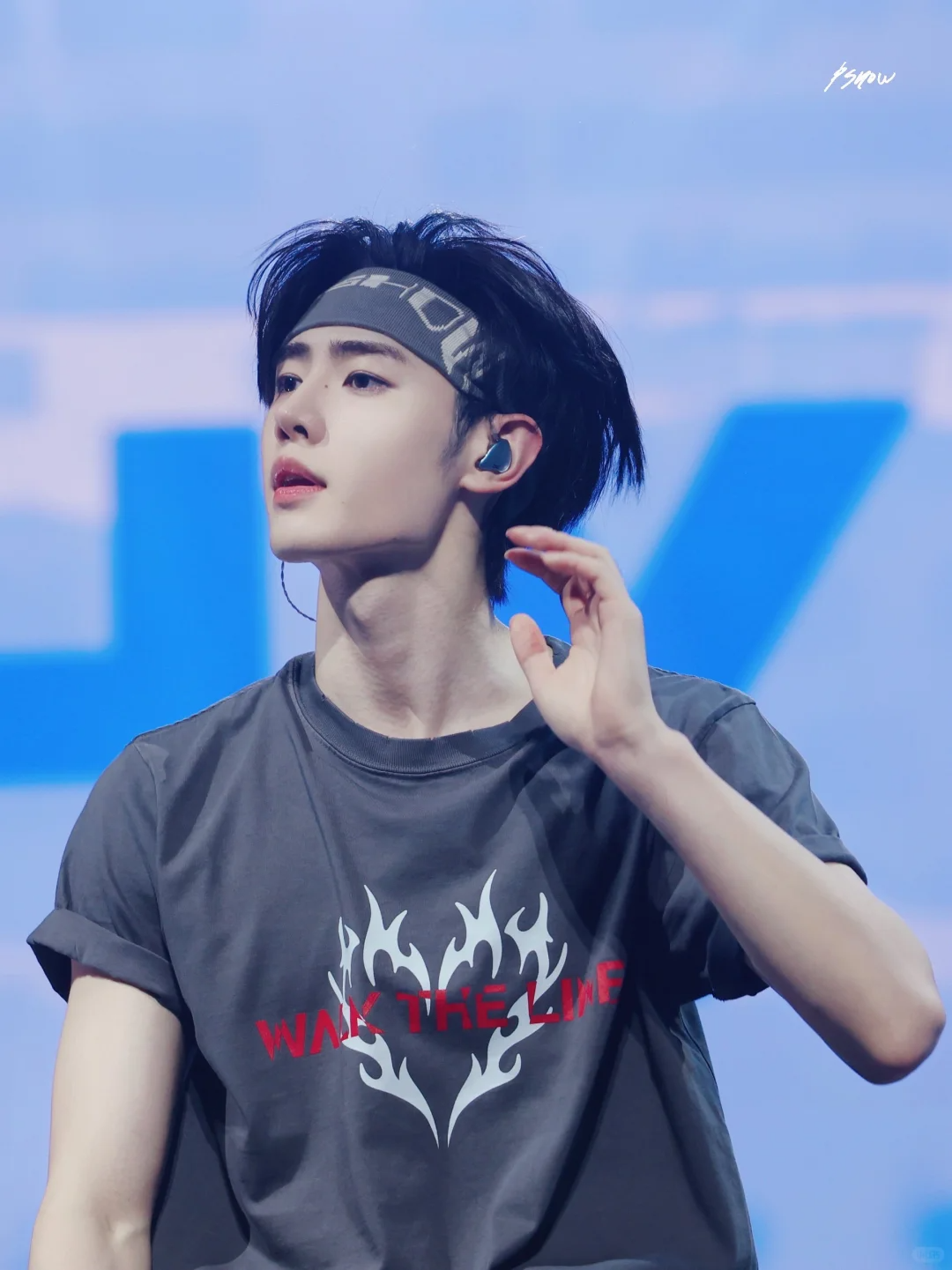 ENHYPEN World Tour WALK THE LINE IN U.S Merch Inspired T-Shirt