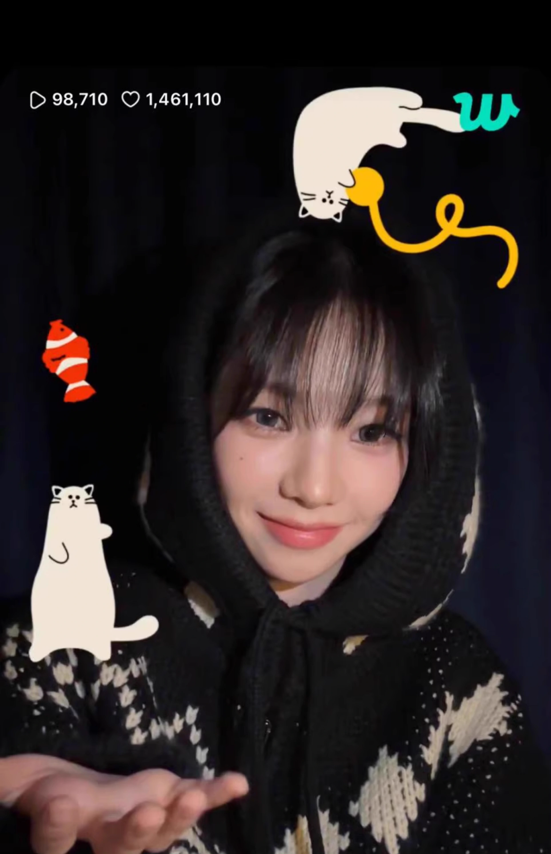 Hooded Sweater Zipper Cardigan-Aespa Karina