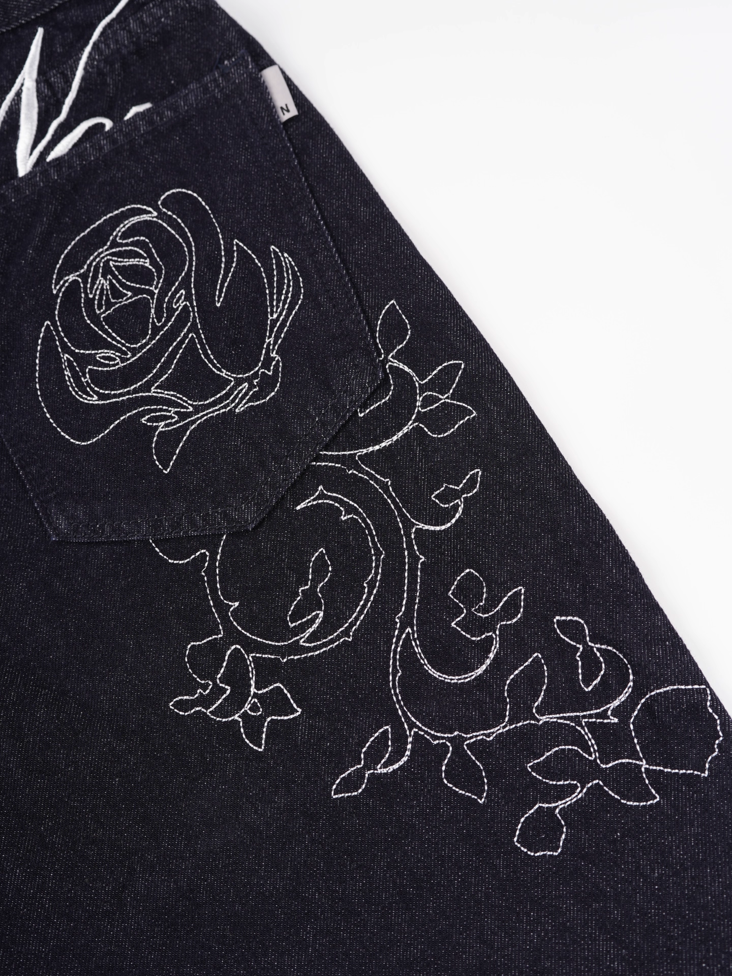 Aespa Ningning&Red Velvet Seulgi Inspired Rose Embroidered Denim Pants