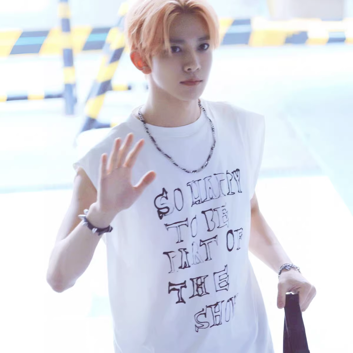 Heeseung Inspired Gothic Slogan Letter Print Tank Top 