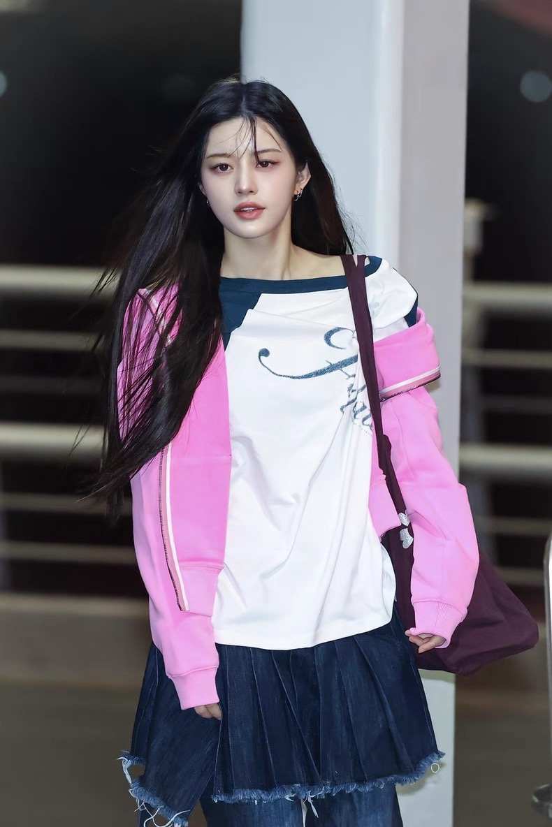 ILLIIT Minju Inspired Printed Long Sleeve T-Shirt