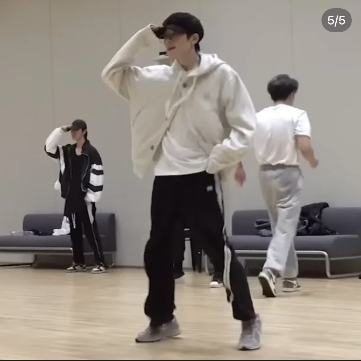 Seventeen&TXT&Straykids Inspired Hooded Zip - Up Jacket