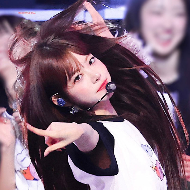 LESSERAFIM 2025 CDTV LIVE LIVE SAME T-Shirt - LESSERAFIM