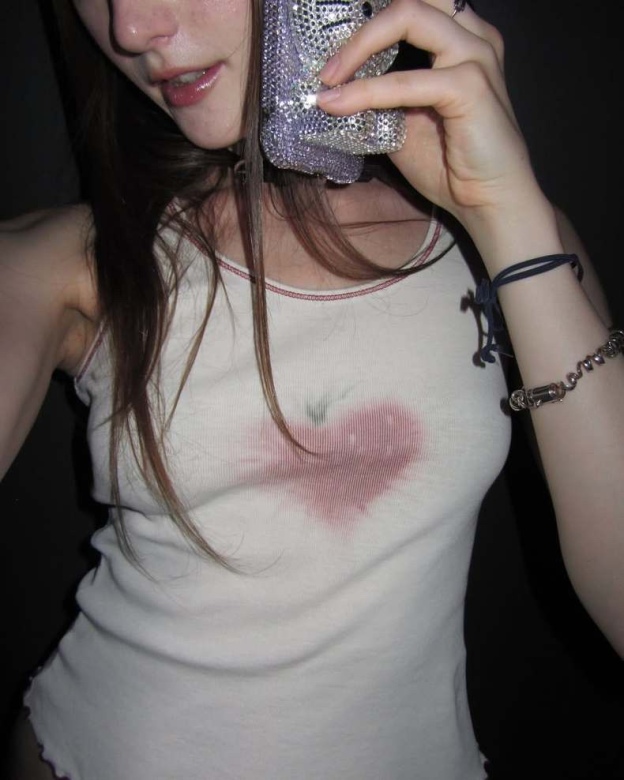 Blackpink Jisoo Inspired Thorn Strawberry Sleeveless Vest