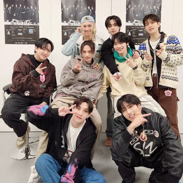 Stray Kids 2024 XMAS POPUP STORE MERCH INSPIRED HOODIE-straykids