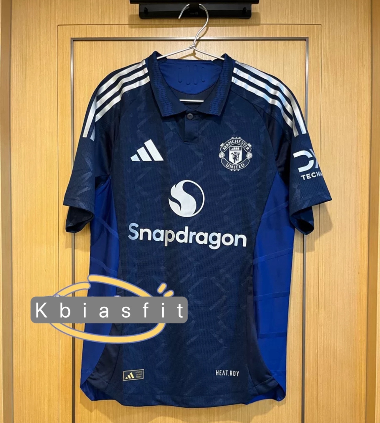 LE SSERAFIM Manchester United Authentic Inspired  customized Jersey