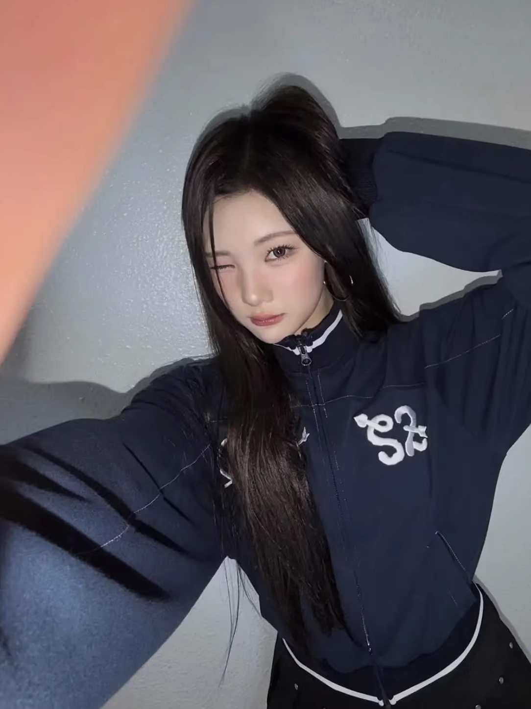 Hearts2Hearts Foucs Stage Outfit Inspired Cropped Zip-Up Track Jacket